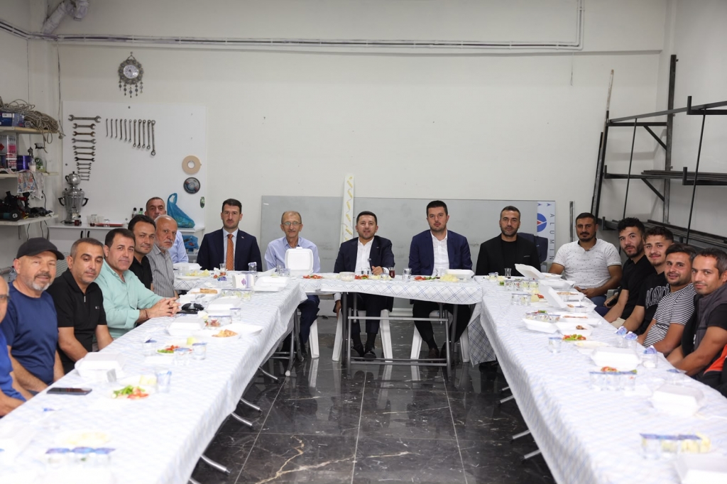 "Güne Esnafımızla Başladık, Çalışma Alanlarını Ziyaret Ettik"